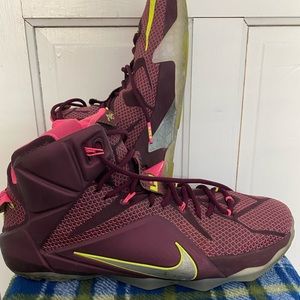 🏀NIKE x LEBRON DOUBLE HELIX BASKETBALL SNEAKERS